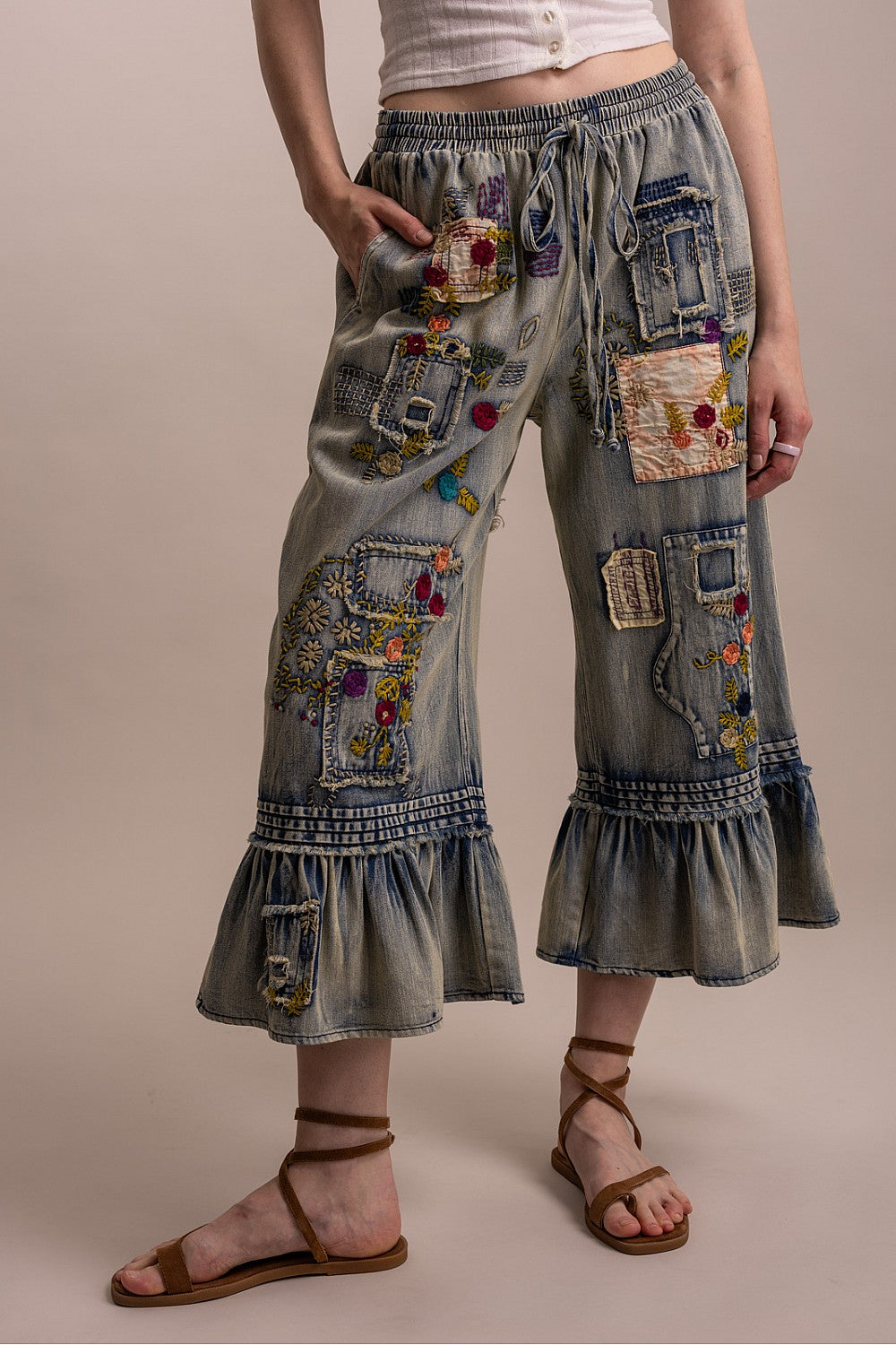 Blue Velvet women's wide-leg denim pants with embroidered rectangular patches, supplier view 3