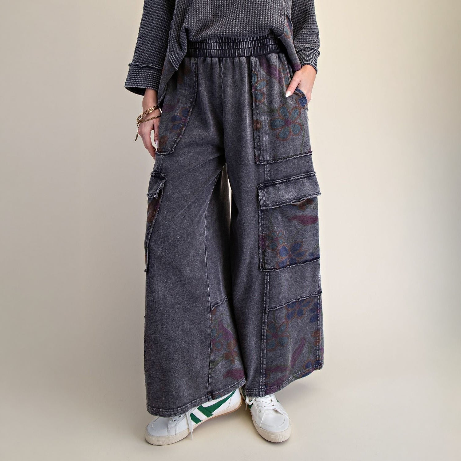 Easel Floral Terry Wide Leg Cargo Pants
