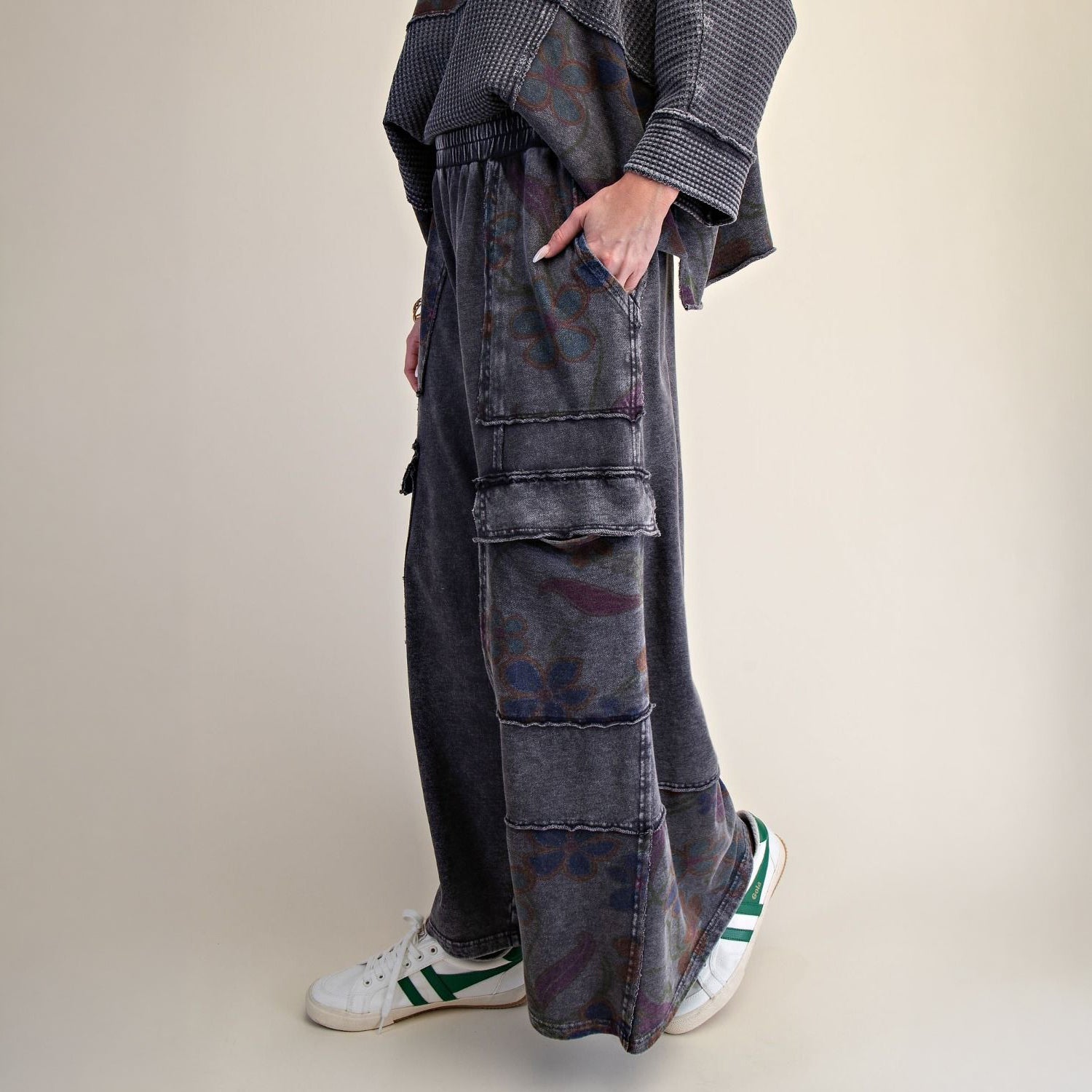 Easel Floral Terry Wide Leg Cargo Pants