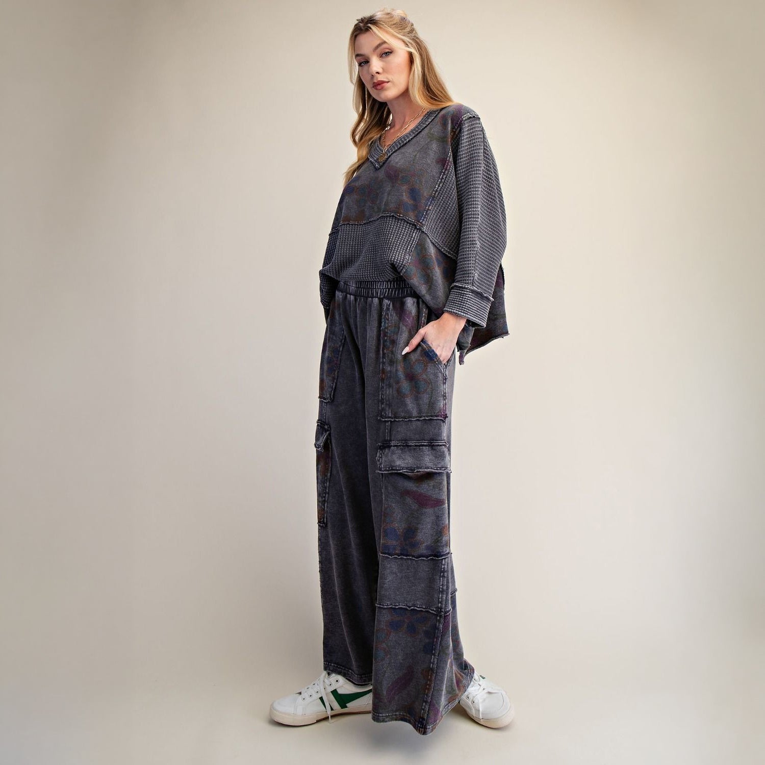 Easel Floral Terry Wide Leg Cargo Pants