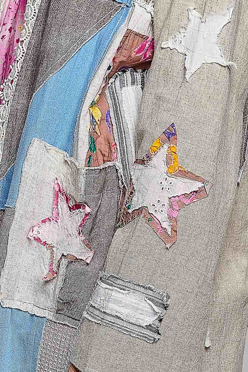 POL Clothing star applique maxi cardigan with crochet lace trim view 10